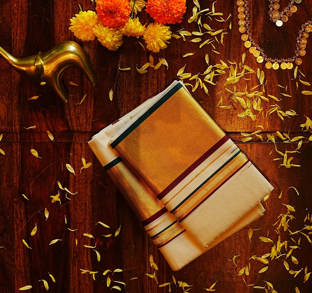 Kasavu Set Mundu